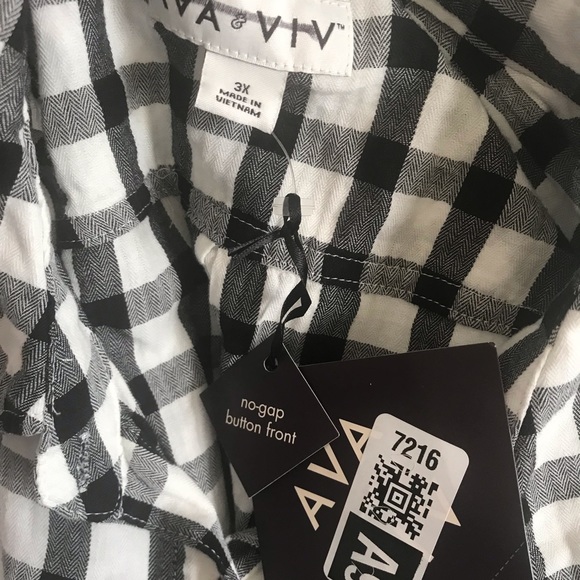🔥2 x $25🔥Ava & Viv plus size black plaid button - Picture 5 of 6